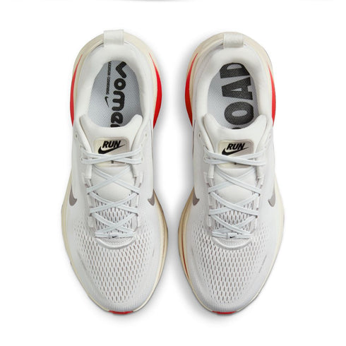 NIKE Vomero 18 Mens Sneakers